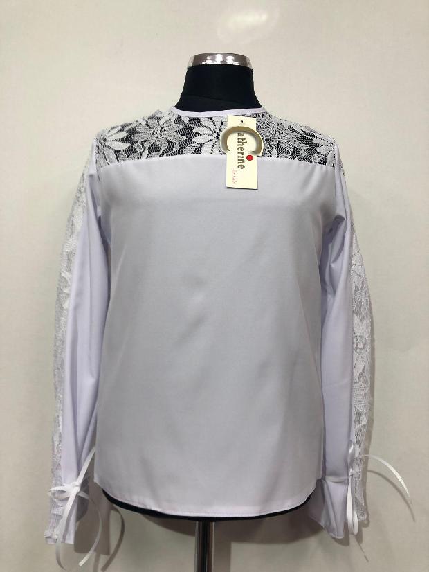 Элегантная блузка с кружевом и лентами