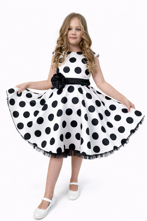 Праздничное платье в горошек