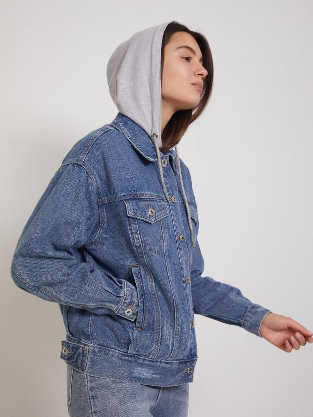 Джинсовая куртка с капюшоном