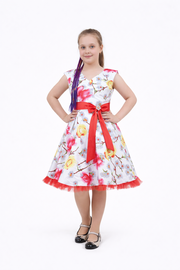 Нарядное платье с цветами